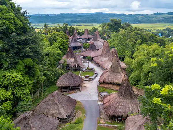 Berpetualang di Sumba: Pengalaman Seru dari Paket Tour Piranti Travel